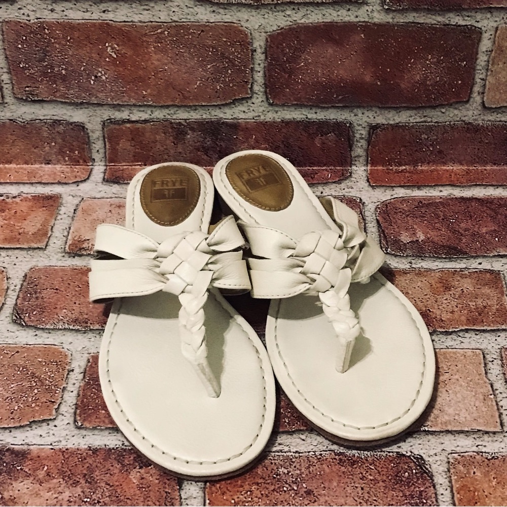 Frye Cream Off White Braided Thong Sandal Woman’s Sz-7.5 M Leather 8008344/A15